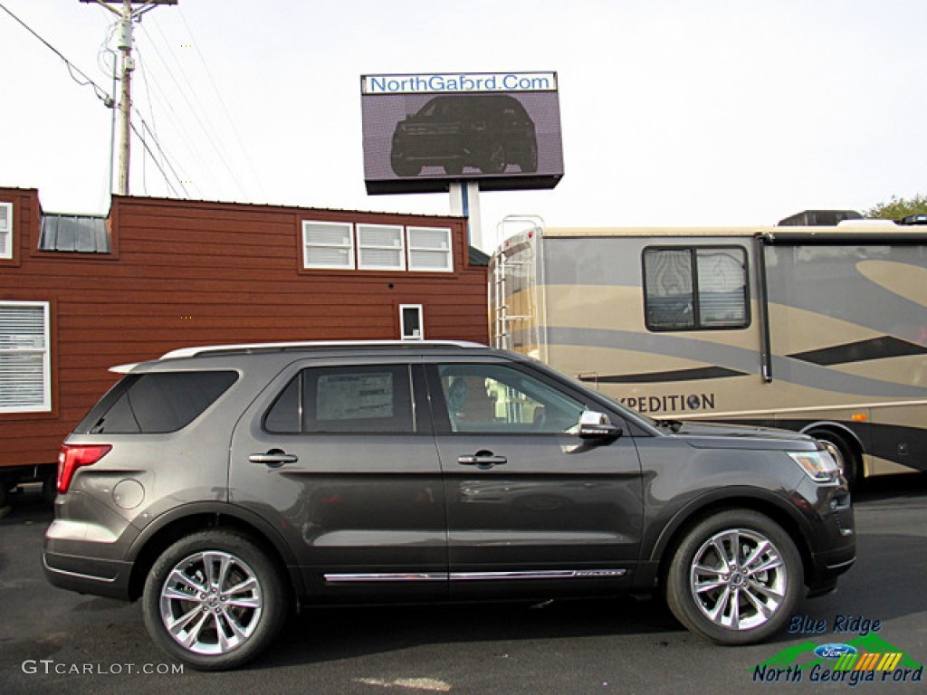 2019 Explorer XLT - Magnetic / Medium Black/Desert Copper photo #6