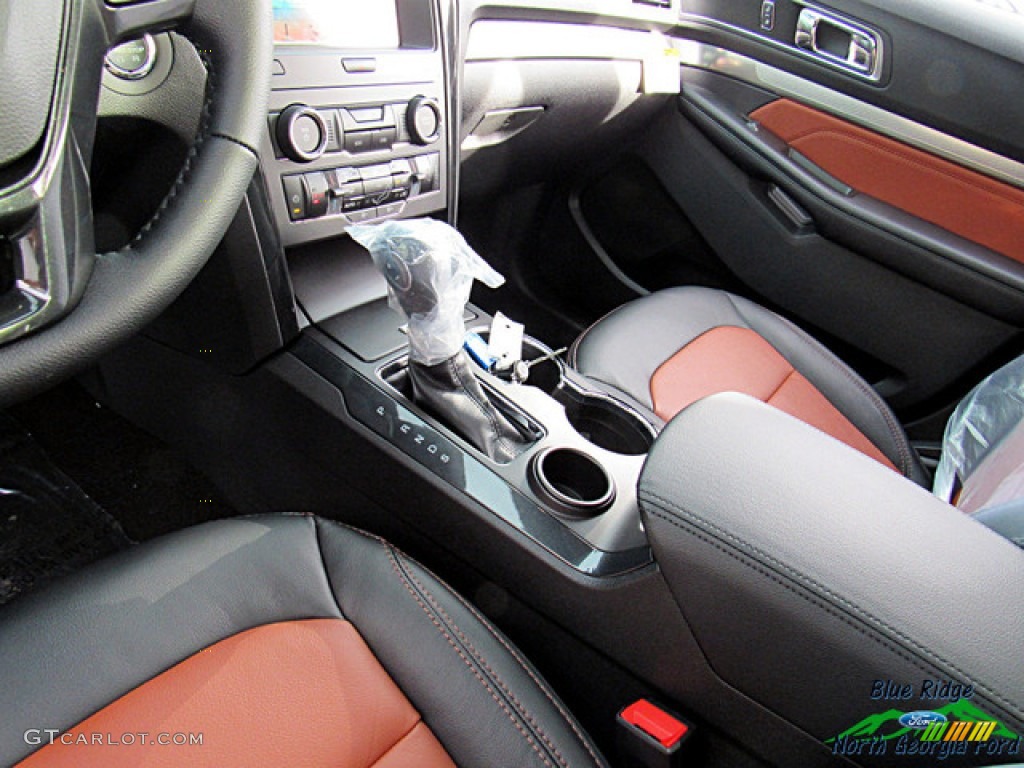 2019 Explorer XLT - Magnetic / Medium Black/Desert Copper photo #24