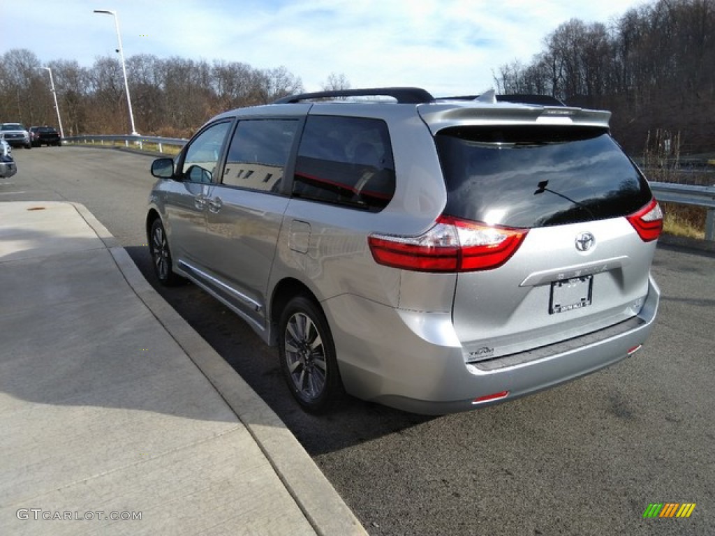 2019 Sienna LE AWD - Celestial Silver Metallic / Ash photo #4