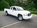 Bright White - Dakota SLT Club Cab Photo No. 1