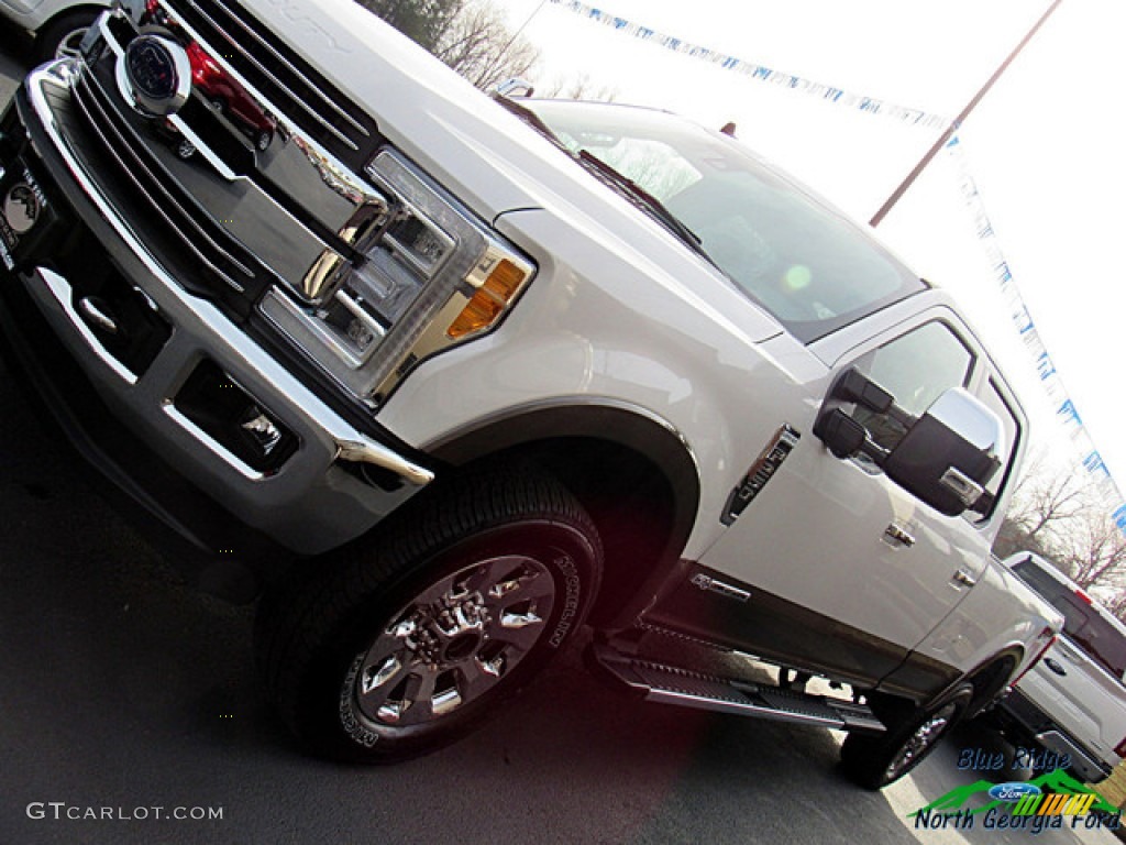 2019 F250 Super Duty XLT Crew Cab 4x4 - White Platinum / Black photo #30