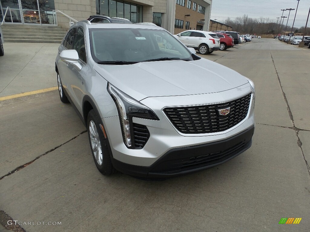 Radiant Silver Metallic 2019 Cadillac XT4 Luxury AWD Exterior Photo #131048900