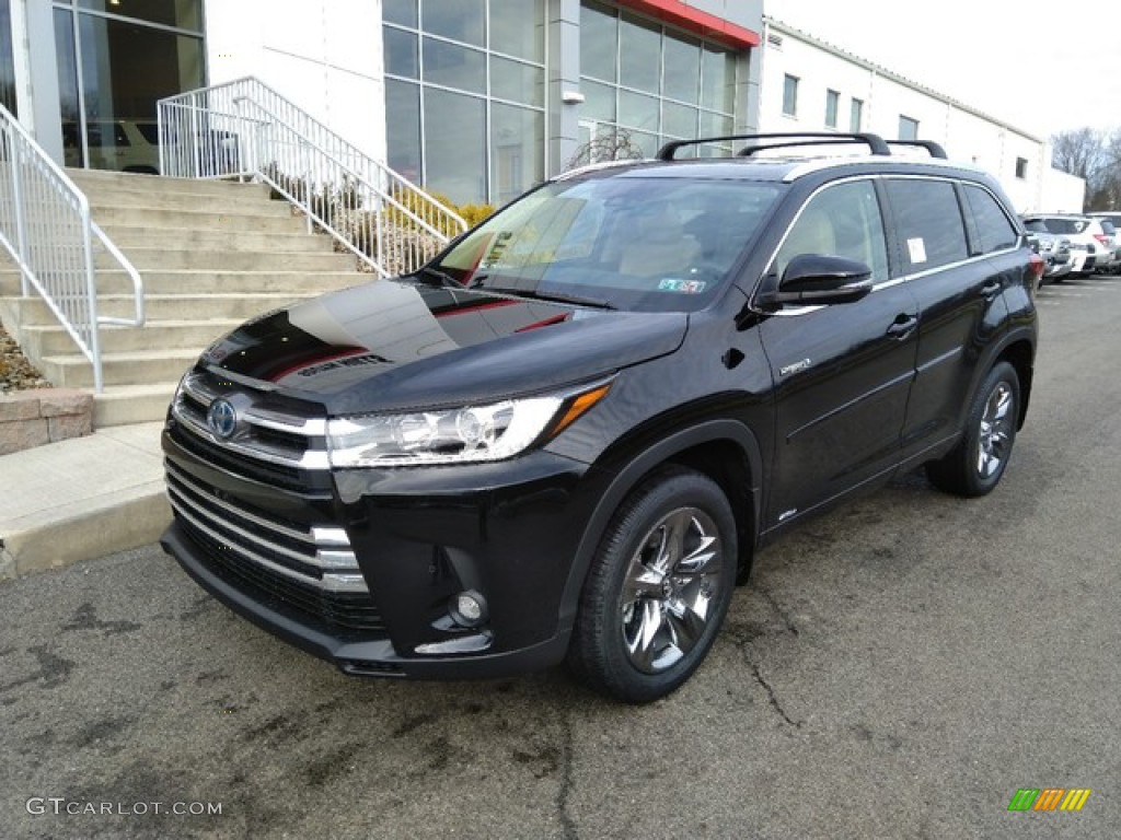 Midnight Black Metallic Toyota Highlander