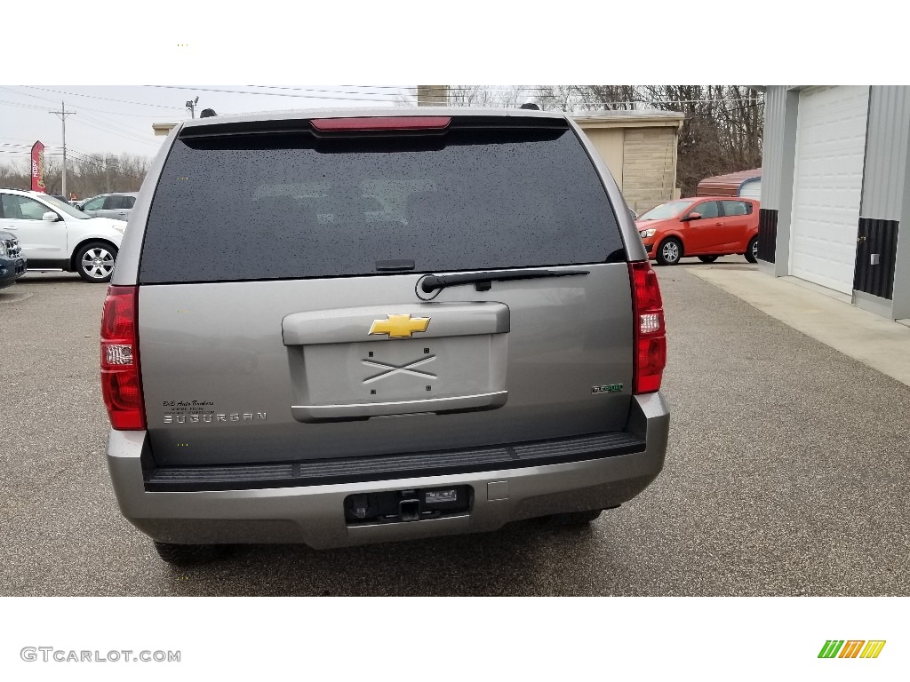2007 Suburban 1500 LS 4x4 - Silver Birch Metallic / Light Titanium/Dark Titanium photo #4