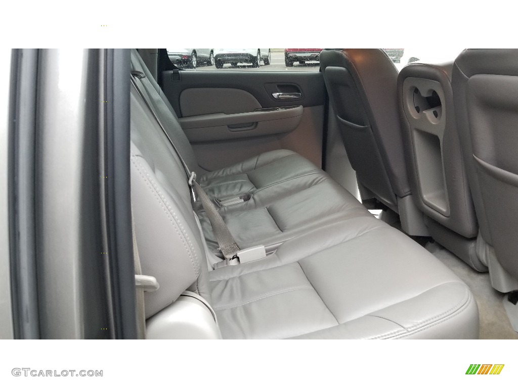 2007 Suburban 1500 LS 4x4 - Silver Birch Metallic / Light Titanium/Dark Titanium photo #21