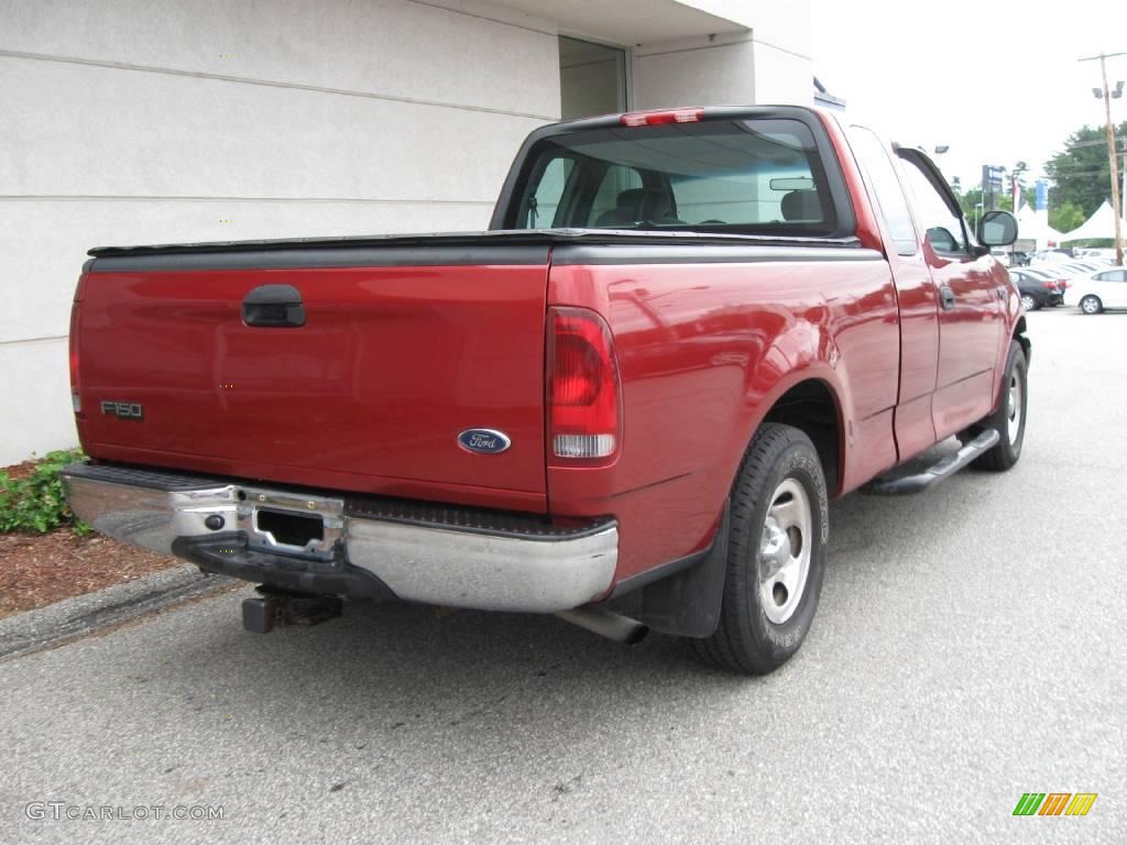 2002 F150 XL SuperCab - Toreador Red Metallic / Medium Graphite photo #3