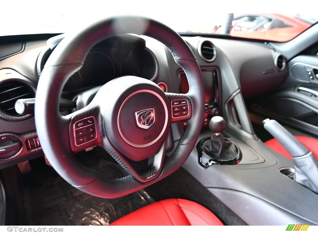 2014 Dodge SRT Viper Coupe Steering Wheel Photos