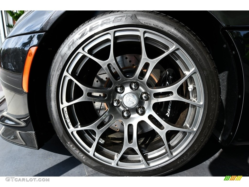 2014 Dodge SRT Viper Coupe Wheel Photos