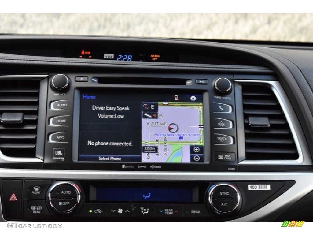 2019 Toyota Highlander Hybrid Limited AWD Controls Photo #131061752
