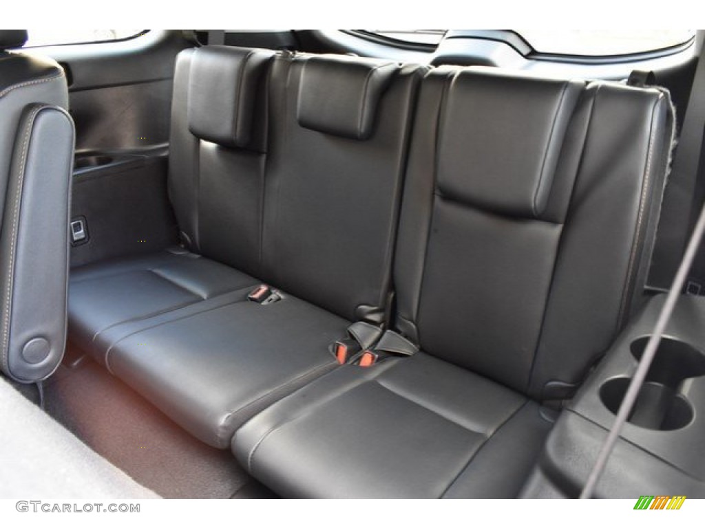 2019 Toyota Highlander Hybrid Limited AWD Rear Seat Photo #131061992
