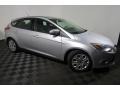 Ingot Silver Metallic - Focus SE 5-Door Photo No. 3