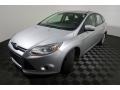 Ingot Silver Metallic - Focus SE 5-Door Photo No. 6