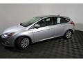 Ingot Silver Metallic - Focus SE 5-Door Photo No. 7
