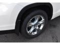 2019 Blizzard Pearl White Toyota Highlander Hybrid Limited AWD  photo #38