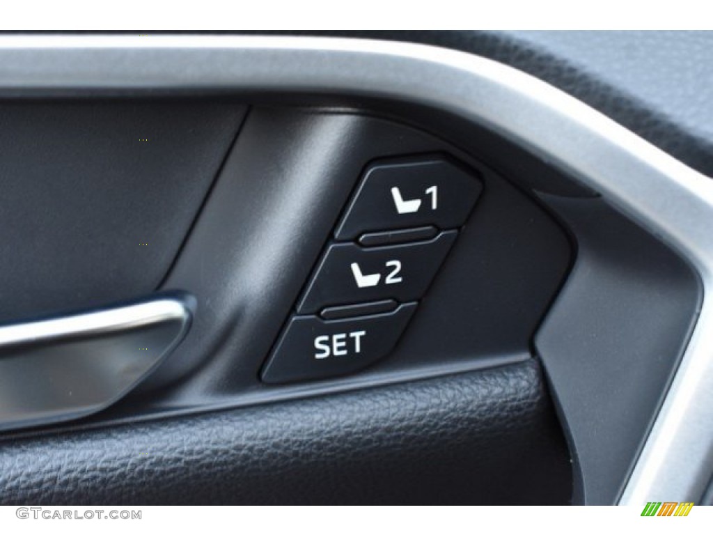 2019 RAV4 Limited AWD - Silver Sky Metallic / Black photo #25