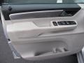 Mercury Silver Metallic - Routan SE Photo No. 10