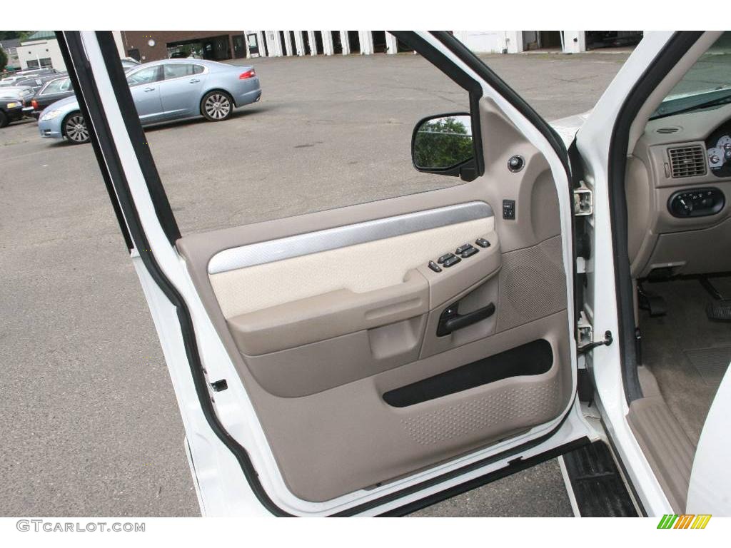 2004 Mountaineer V8 Premier AWD - Ceramic White Pearl / Medium Dark Parchment photo #12