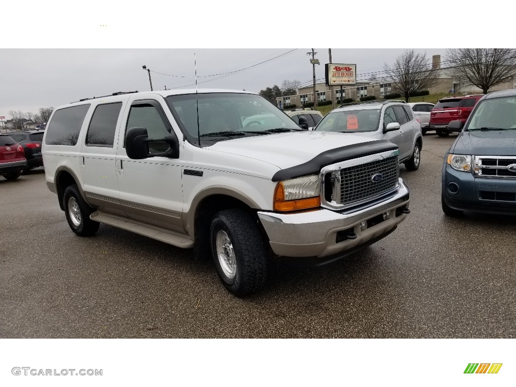 2001 Excursion Limited 4x4 - Oxford White / Medium Parchment photo #2