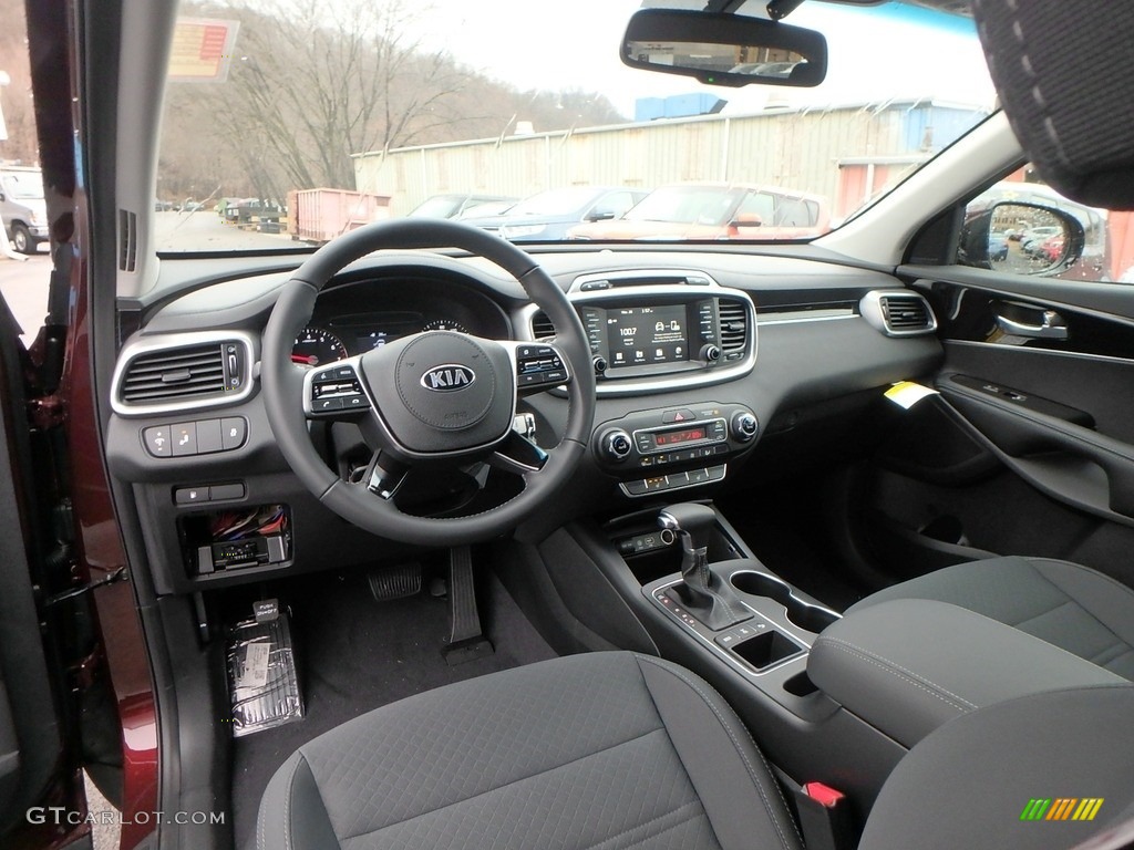 Satin Black Interior 2019 Kia Sorento LX AWD Photo #131083906