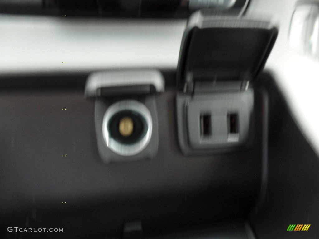 2019 Tahoe LT 4WD - Summit White / Jet Black/Dark Ash photo #46