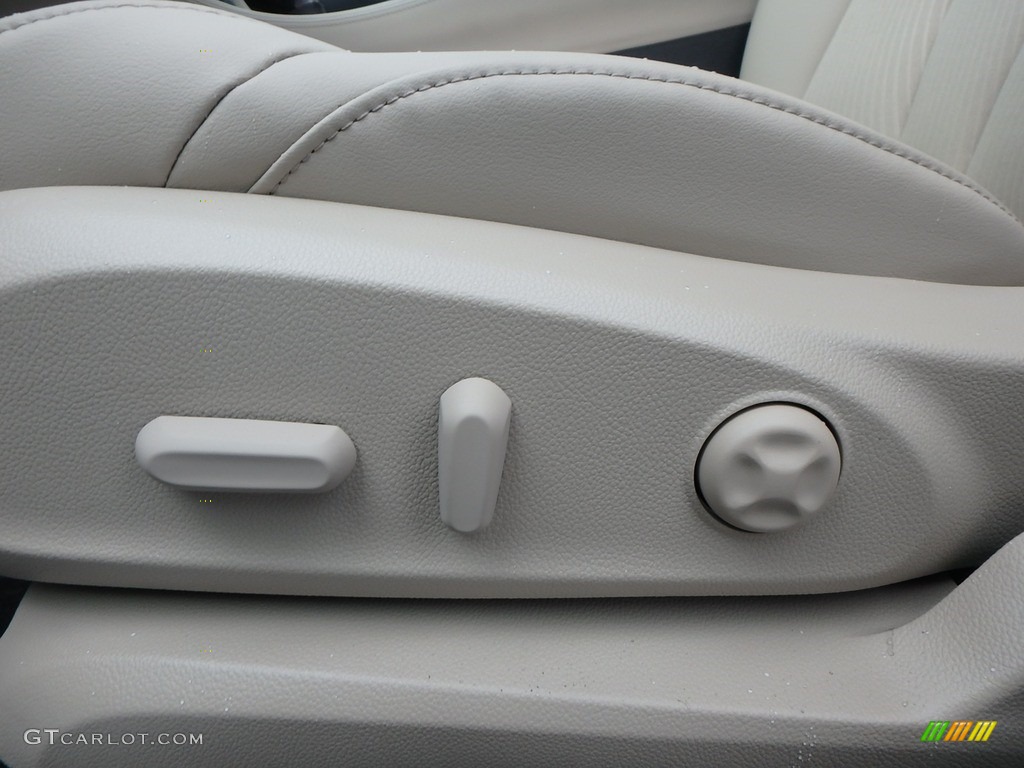2019 Buick Envision Preferred AWD Controls Photo #131084524