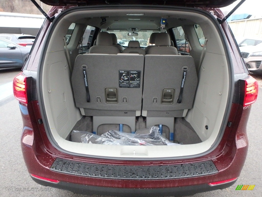 2019 Kia Sedona LX Trunk Photo #131087209