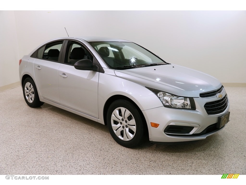 2015 Cruze LS - Silver Ice Metallic / Jet Black/Medium Titanium photo #1