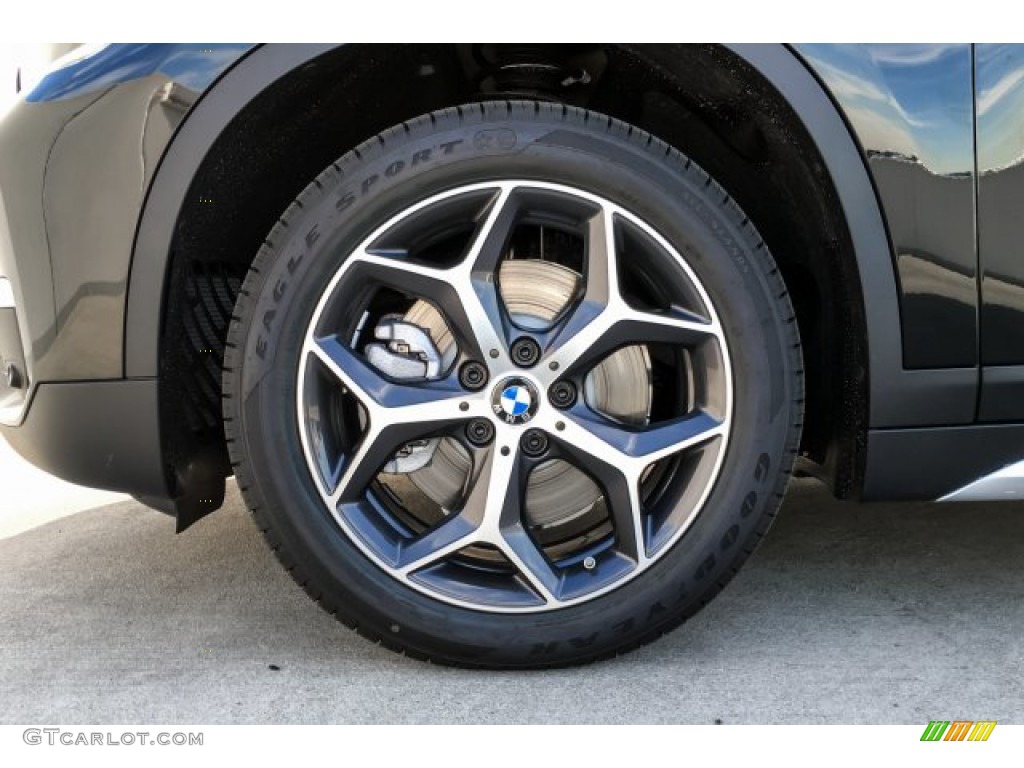 2019 X1 sDrive28i - Jet Black / Black photo #9