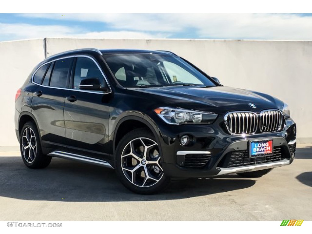 2019 X1 sDrive28i - Jet Black / Black photo #12