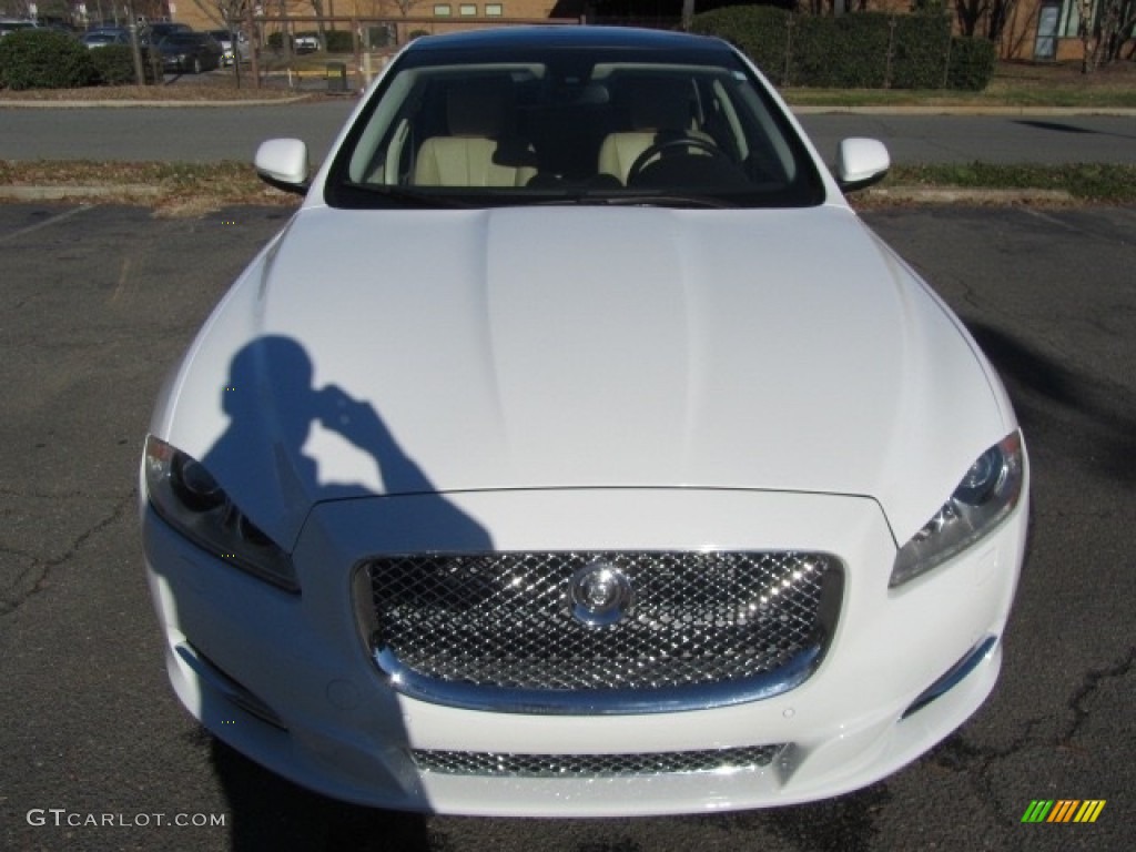 2011 XJ XJ - Polaris White / Ivory/Truffle photo #5