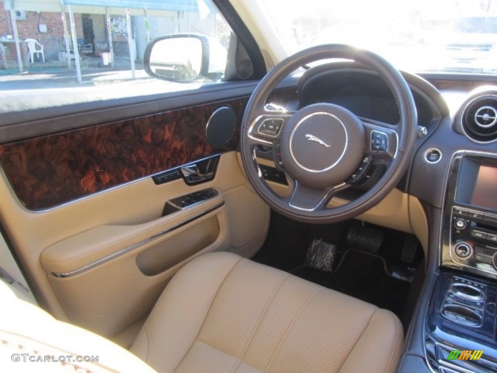 2011 XJ XJ - Polaris White / Ivory/Truffle photo #12