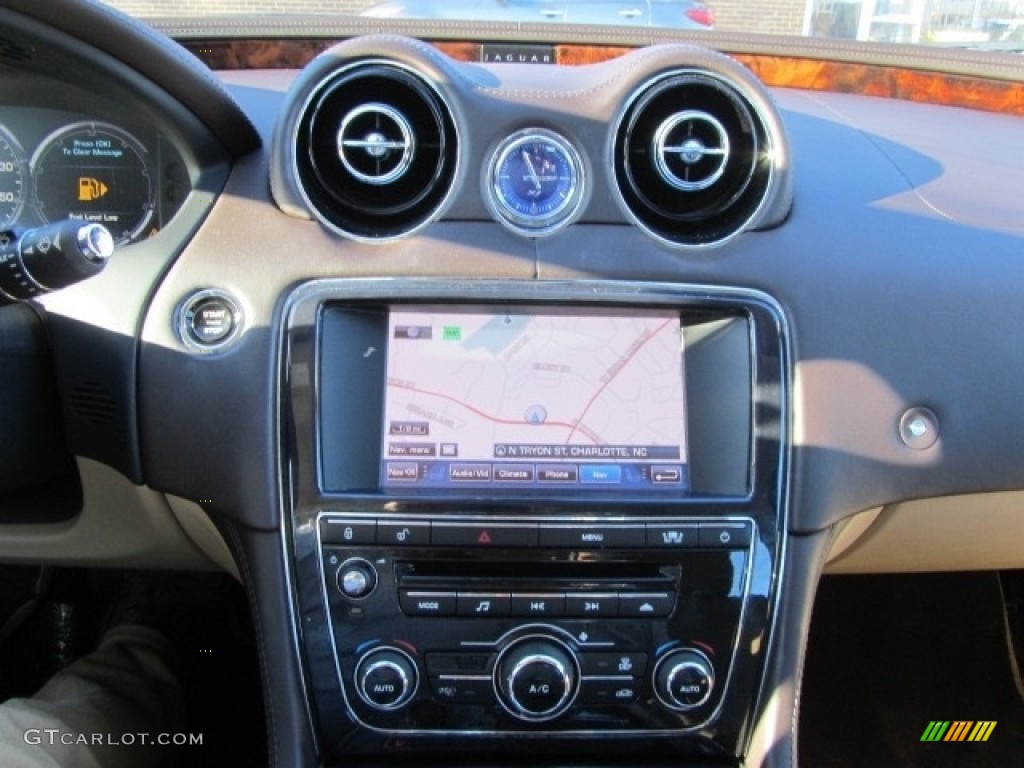 2011 XJ XJ - Polaris White / Ivory/Truffle photo #16
