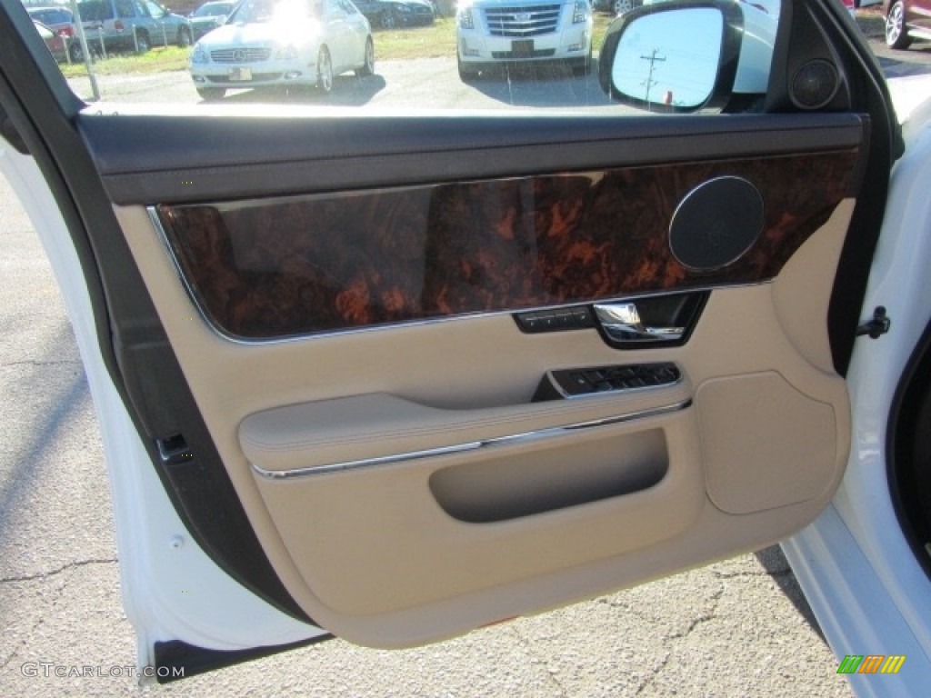 2011 XJ XJ - Polaris White / Ivory/Truffle photo #18