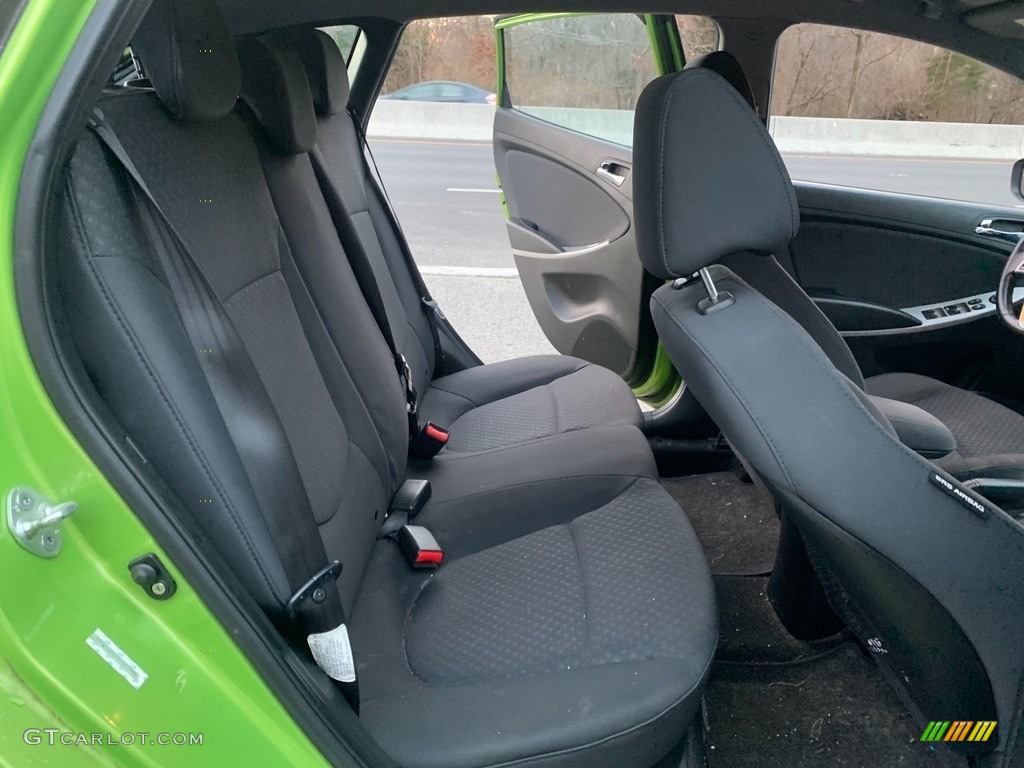 2012 Accent SE 5 Door - Electrolyte Green / Black photo #17