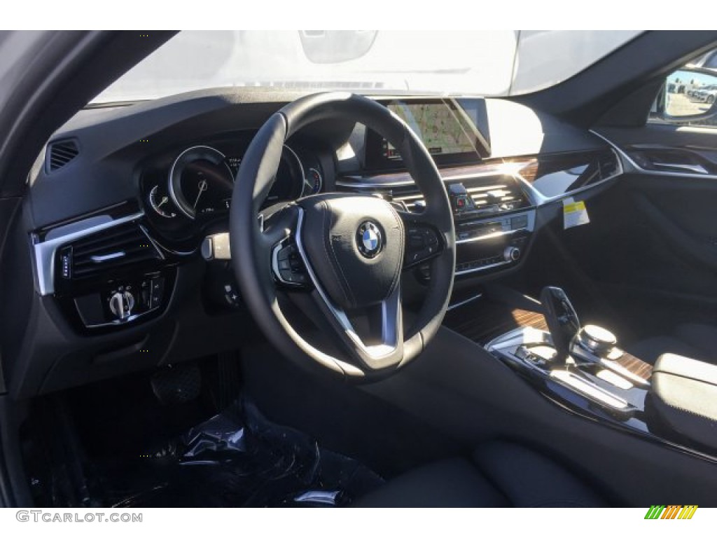 2019 5 Series 530i Sedan - Glacier Silver Metallic / Black photo #4