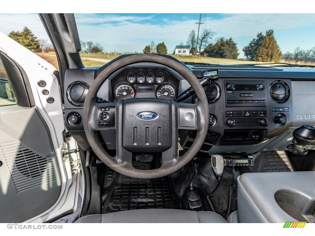 2011 F250 Super Duty XL SuperCab 4x4 - Oxford White / Steel Gray photo #40