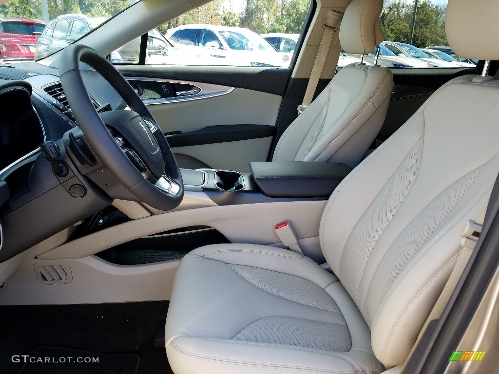 Ebony Interior 2019 Lincoln Nautilus Select AWD Photo #131104954