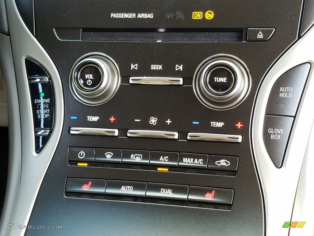 2019 Lincoln Nautilus Select AWD Controls Photo #131105077