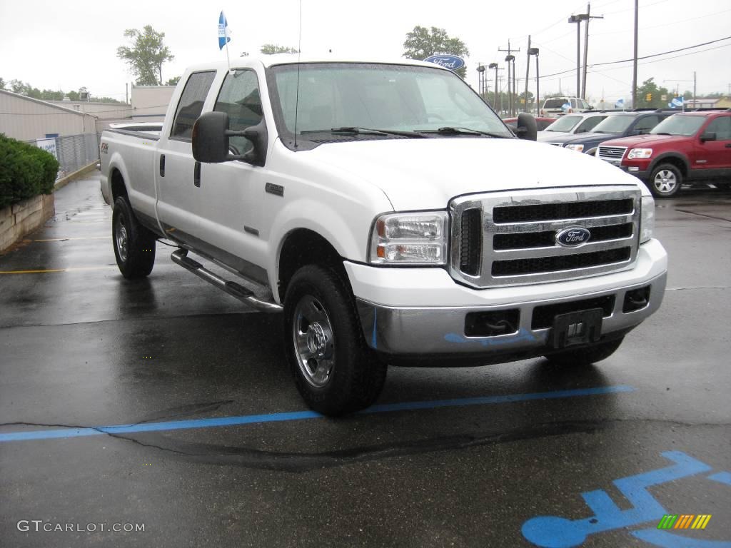 2007 F350 Super Duty XLT Crew Cab 4x4 - Oxford White / Medium Flint photo #6