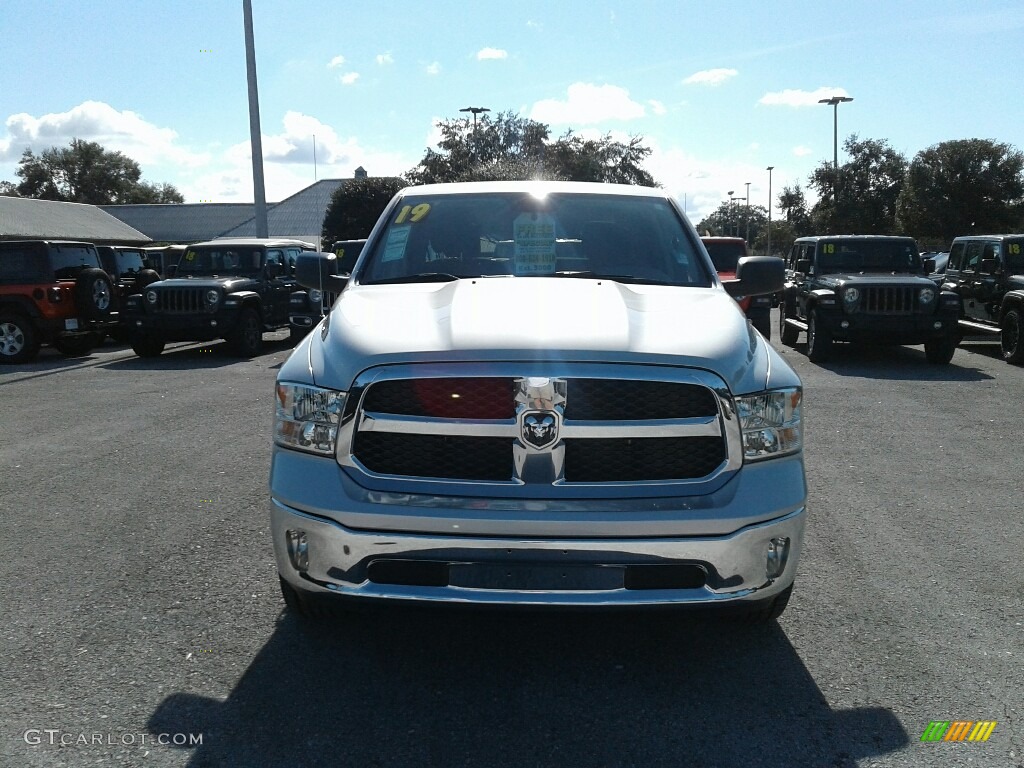 2019 1500 Classic Tradesman Crew Cab - Bright Silver Metallic / Black/Diesel Gray photo #8