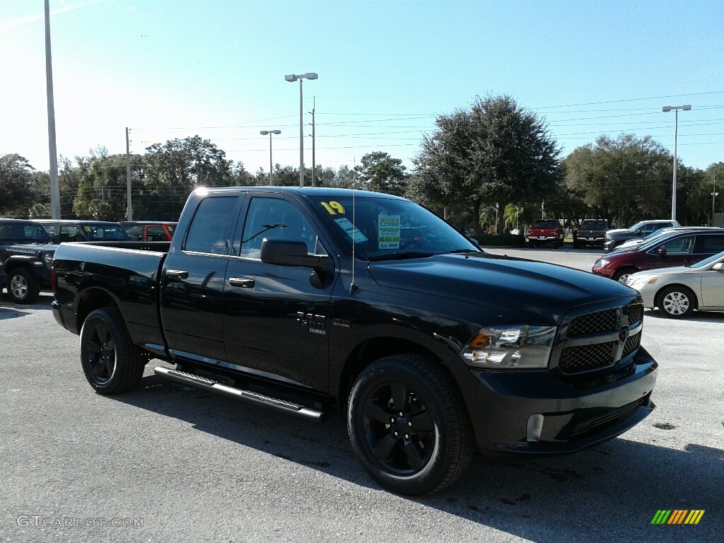 2019 1500 Classic Tradesman Quad Cab 4x4 - Brilliant Black Crystal Pearl / Black/Diesel Gray photo #7