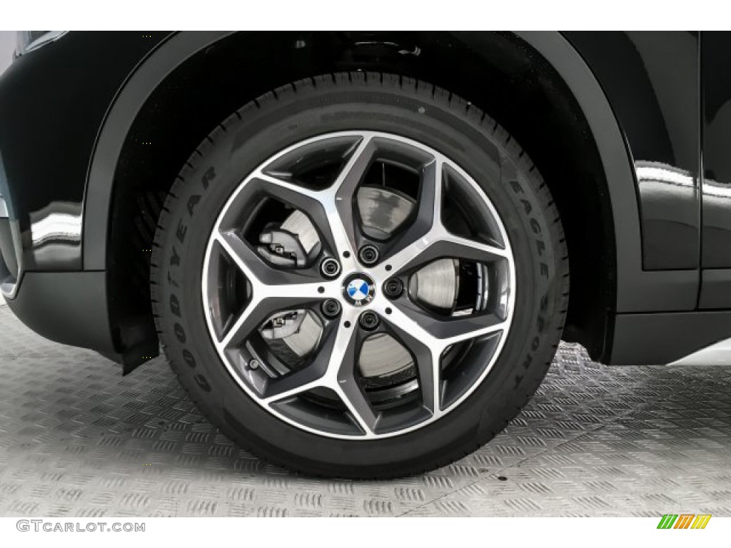 2019 X1 xDrive28i - Jet Black / Oyster/Black photo #9