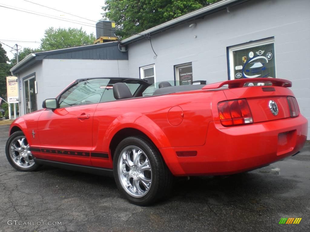 2006 Mustang V6 Premium Convertible - Torch Red / Dark Charcoal photo #23
