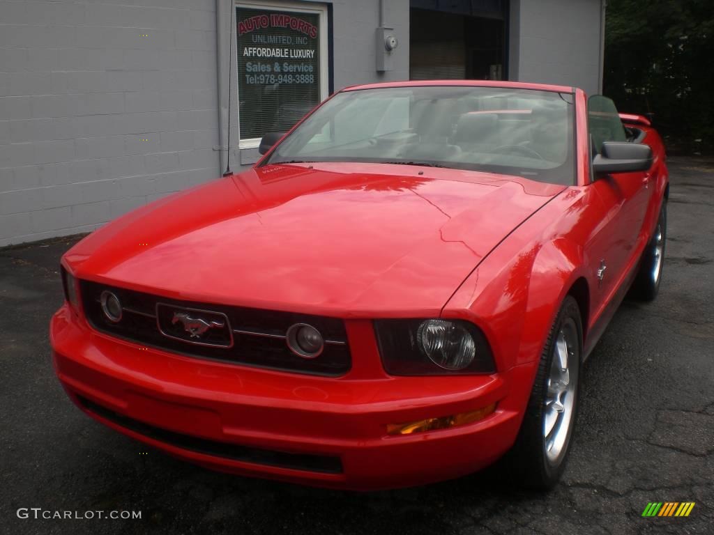 2006 Mustang V6 Premium Convertible - Torch Red / Dark Charcoal photo #24