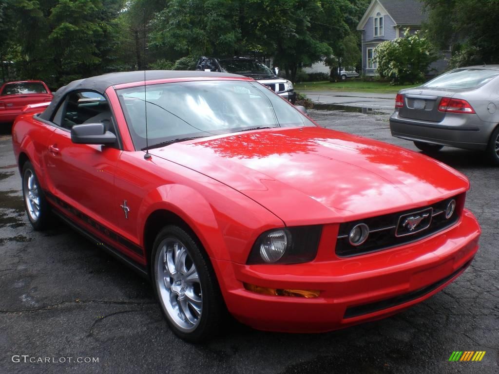 2006 Mustang V6 Premium Convertible - Torch Red / Dark Charcoal photo #55