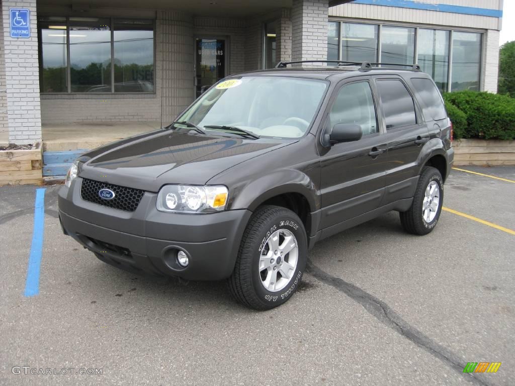 2007 Escape XLT 4WD - Dark Stone Metallic / Medium/Dark Pebble photo #2
