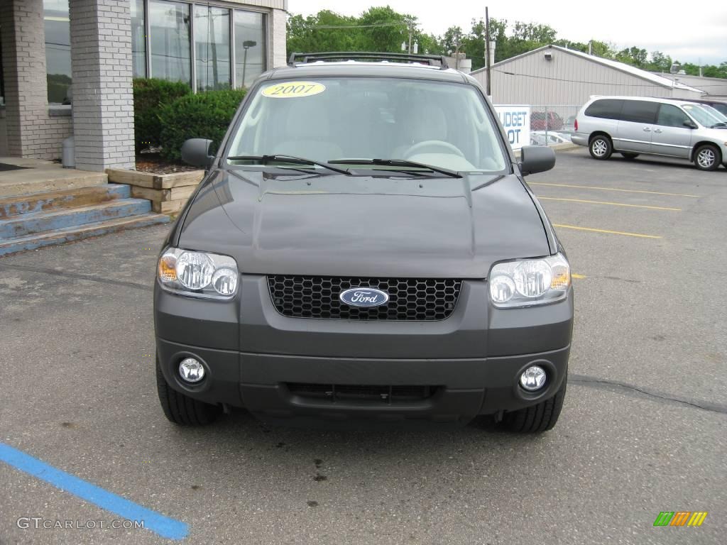 2007 Escape XLT 4WD - Dark Stone Metallic / Medium/Dark Pebble photo #4