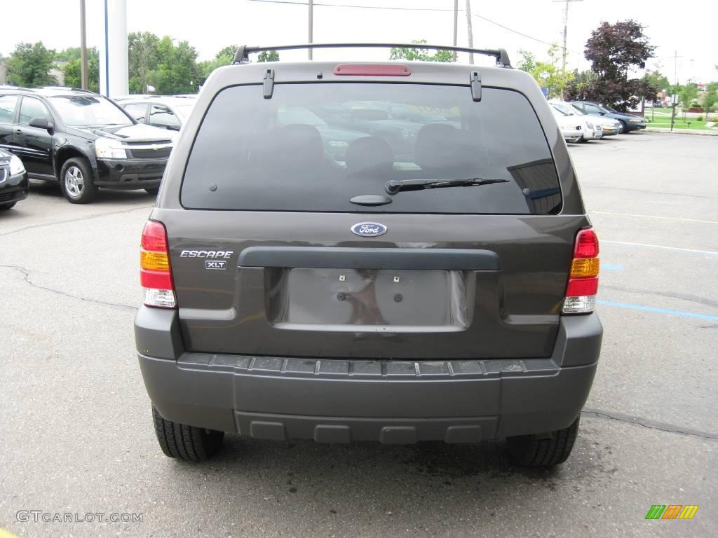 2007 Escape XLT 4WD - Dark Stone Metallic / Medium/Dark Pebble photo #12