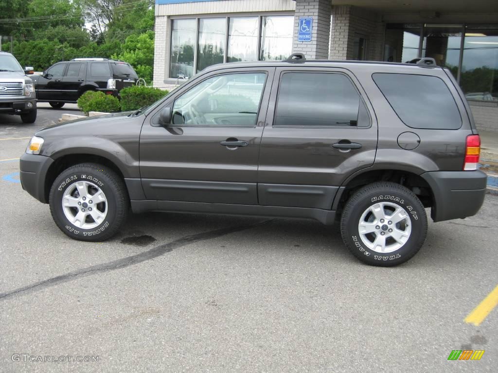 2007 Escape XLT 4WD - Dark Stone Metallic / Medium/Dark Pebble photo #15
