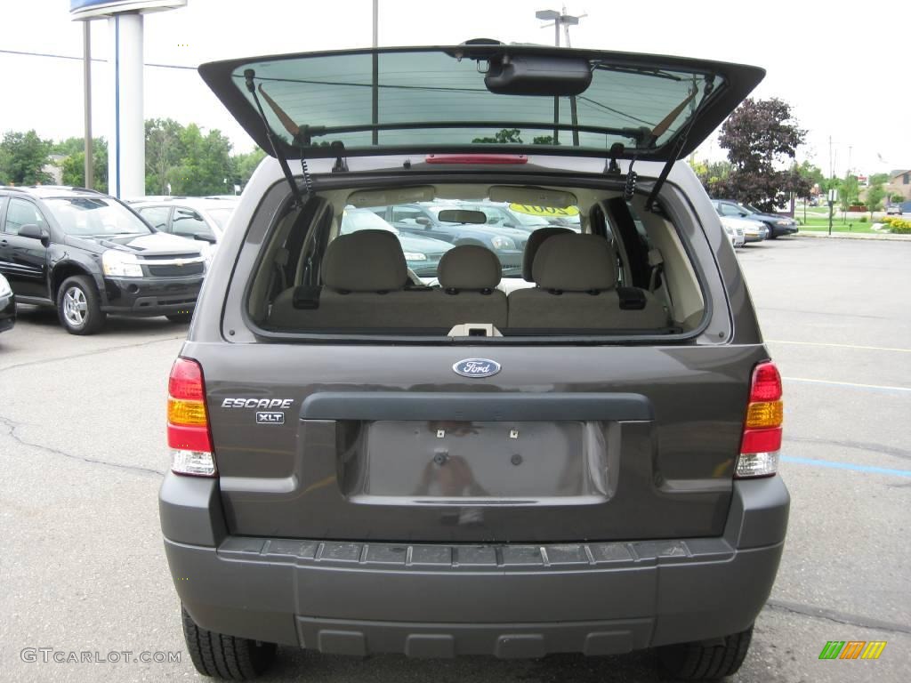 2007 Escape XLT 4WD - Dark Stone Metallic / Medium/Dark Pebble photo #19